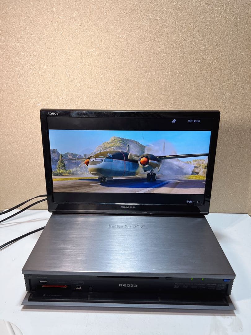 TOSHIBA BDレコーダー REGZA レグザ DBR-M190