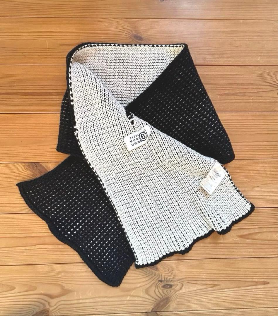 ＭＭ6 ⑥ マフラー　マルタンマルジェラ　ブラック×ホワイト