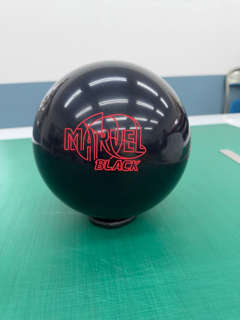 Marvel Black & Maxx Black ボウリングボール