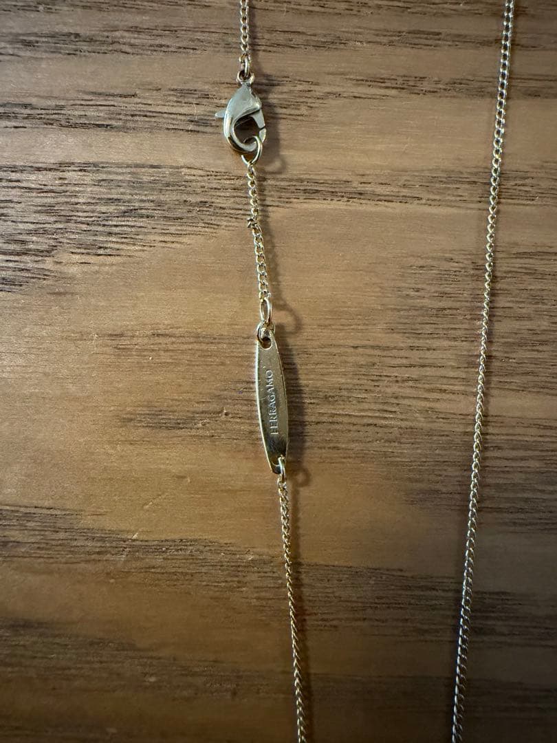 【kina】フェラガモ　ガンチーニ　ネックレス