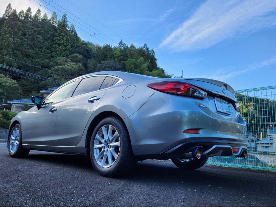 やす様【MAZDA ATENZA セダン】フロントエアロ リップ、リアバンパー