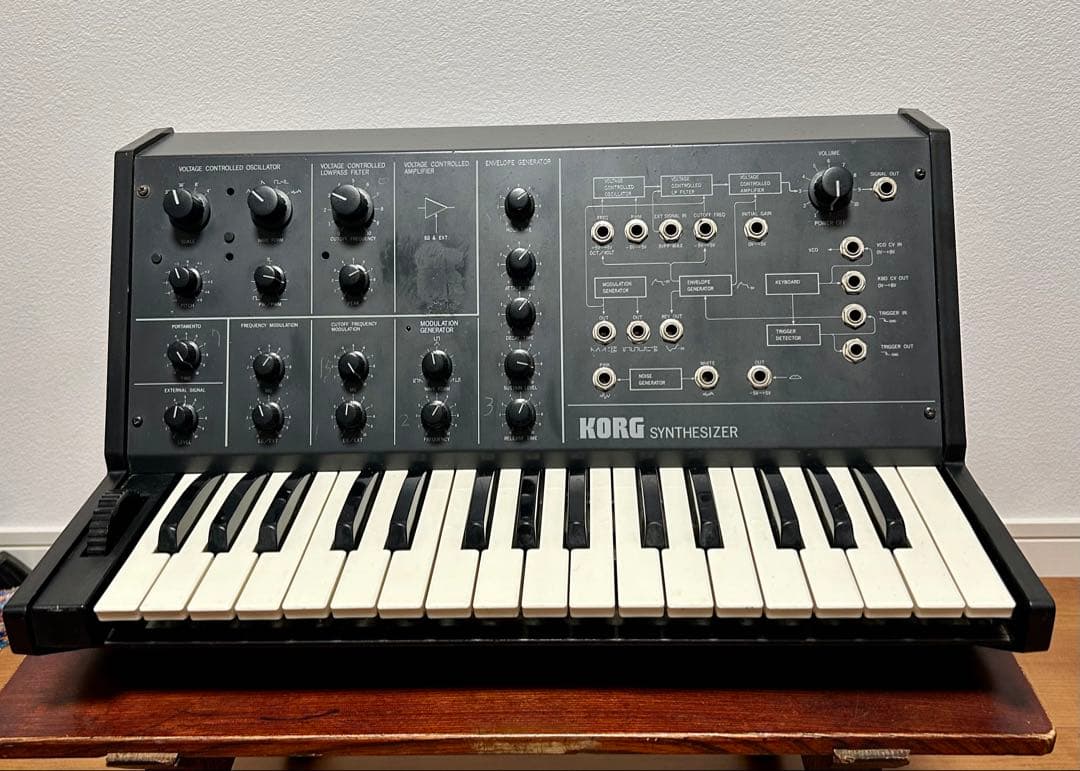 KORG MS-10 アナログシンセサイザー