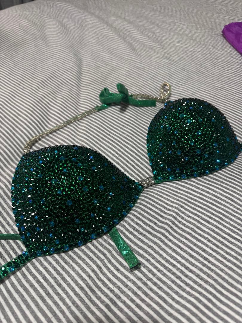 FWJ 大会ビキニ amnesia shop ビーズ ストーンズ 緑