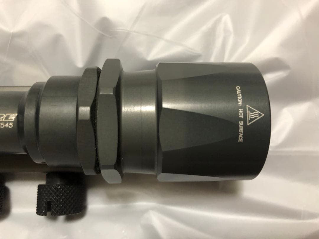 米軍実物SureFire M951 キセノンP60 ウェポンライト