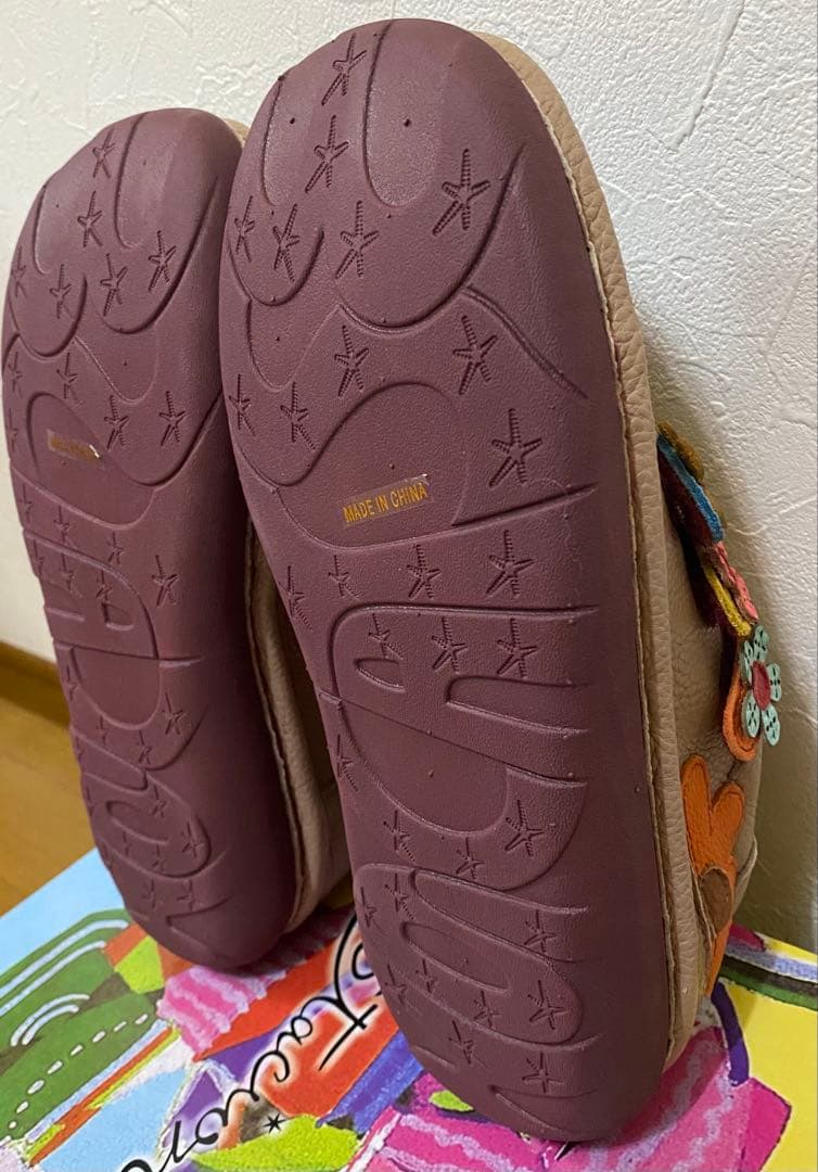 未使用estacion エスタシオン　お花モチーフシューズ　Lサイズ　ラスト1点