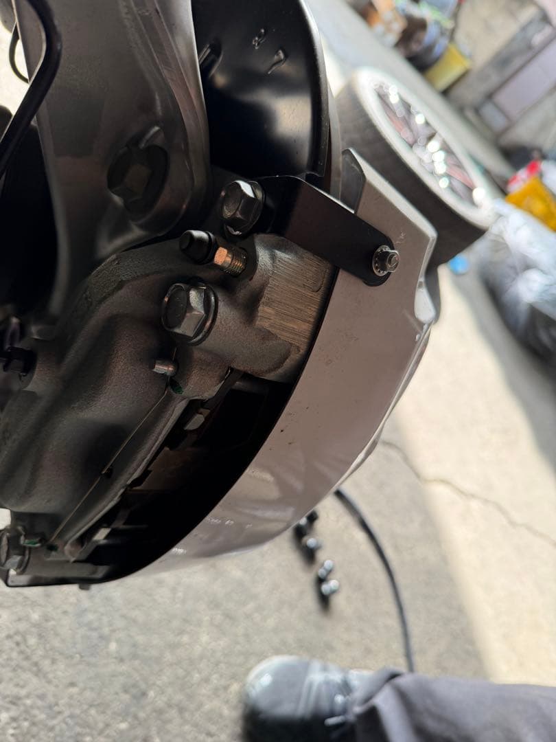 ランクル 250専用ブレーキキャリパーカバー