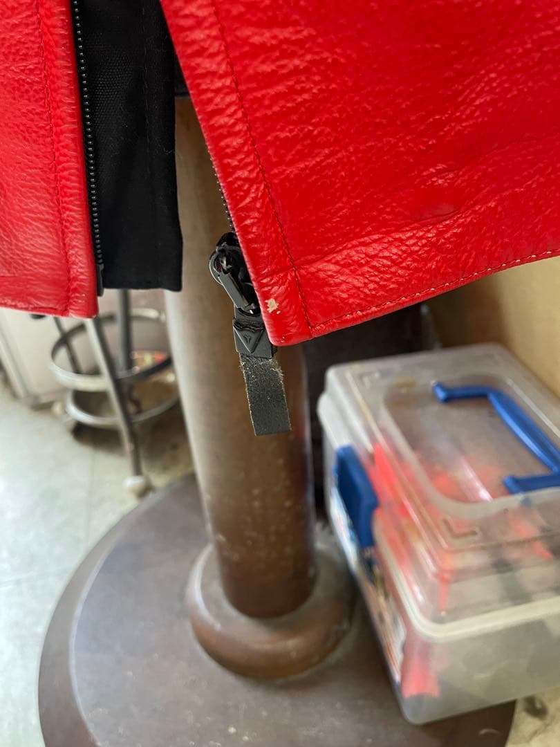 ダイネーゼ　レザージャケット　赤／黒　52 Mサイズ