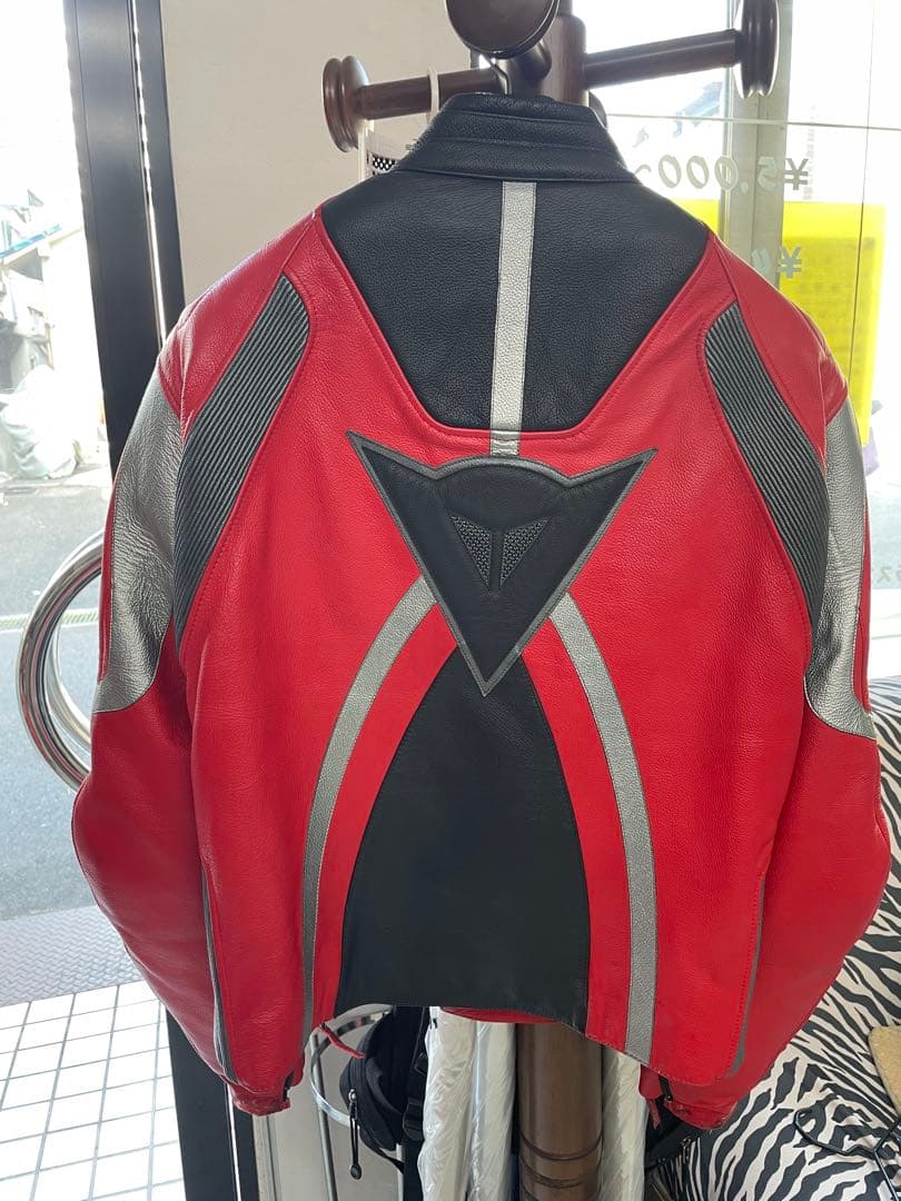 ダイネーゼ　レザージャケット　赤／黒　52 Mサイズ