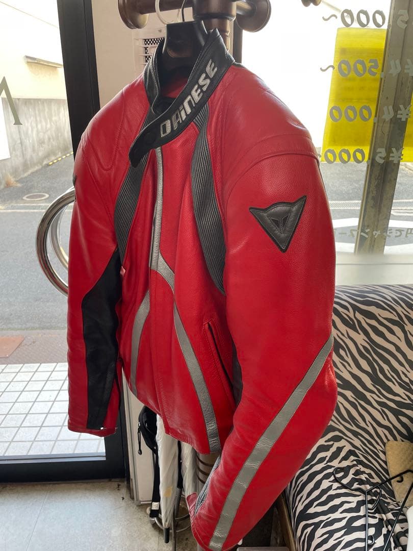 ダイネーゼ　レザージャケット　赤／黒　52 Mサイズ