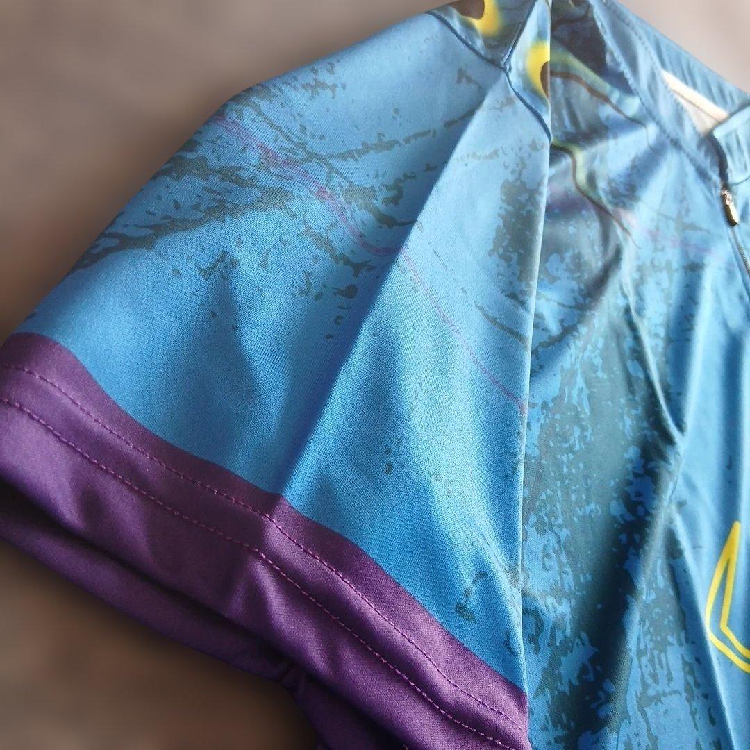 ✨新品✨ボウリングウェア　【XL】　ブラックウィドー　ハンマー　ブルー　大きめ