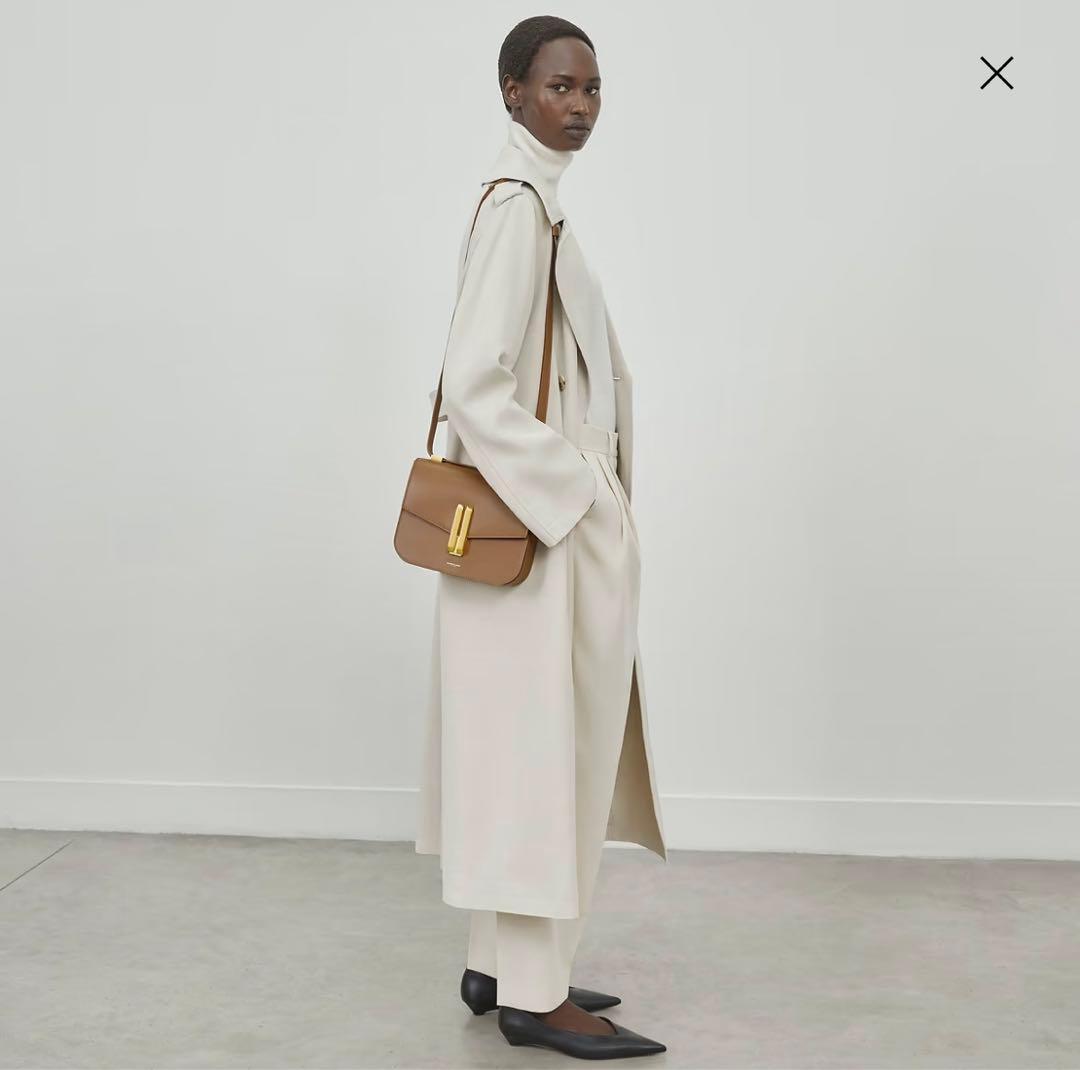 【未使用に近い】DEMELLIERデメリエーThe Vancouver バッグ