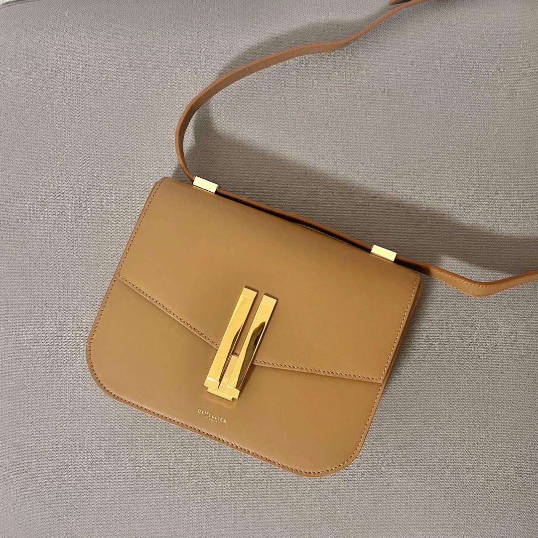 【未使用に近い】DEMELLIERデメリエーThe Vancouver バッグ