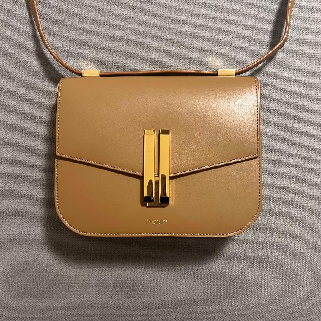 【未使用に近い】DEMELLIERデメリエーThe Vancouver バッグ