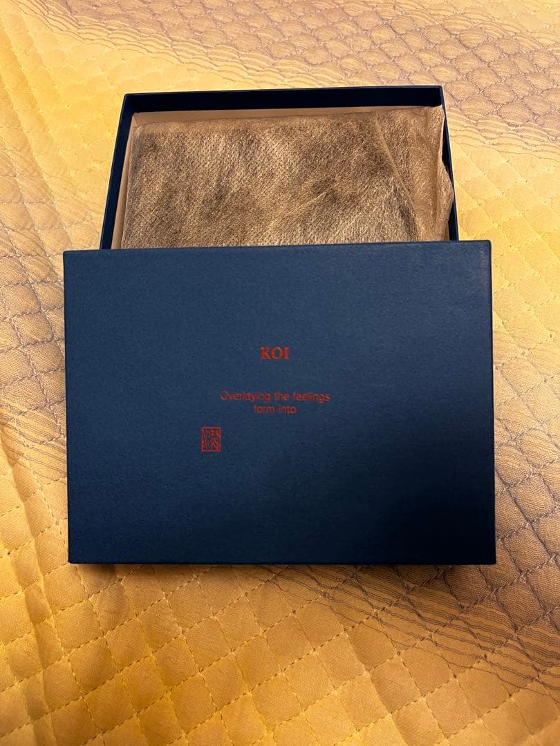 ペイズリー柄 レザー 二つ折り財布