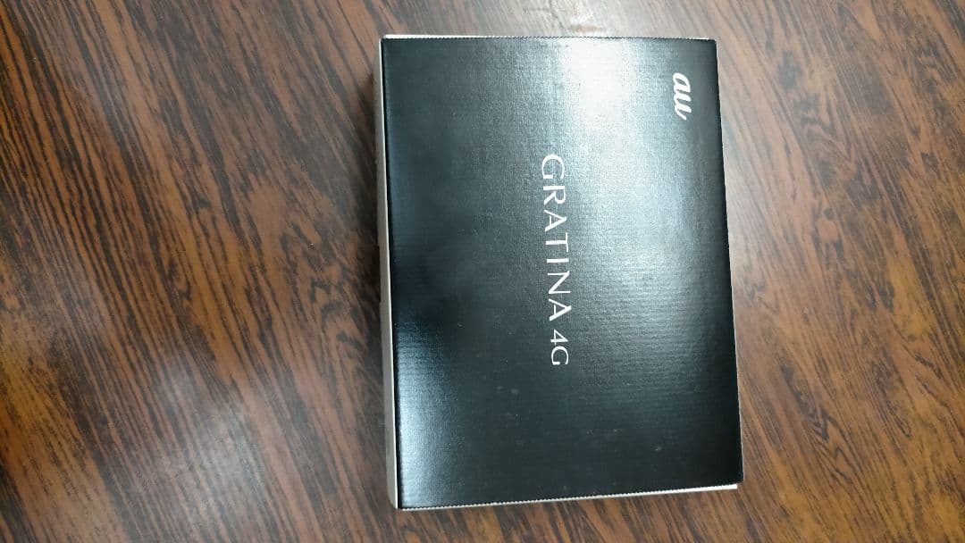 GRATINA 4G KYF31 黒色 未使用 利用制限〇 SIMロック解除済