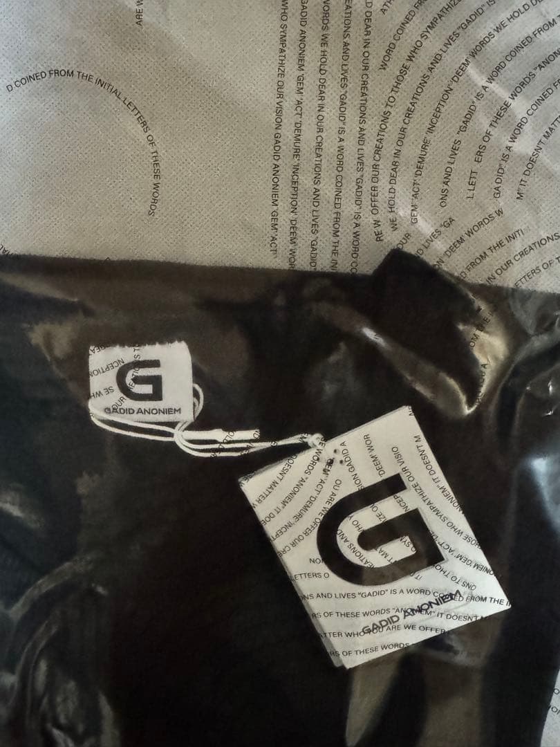 gadid anoniem タンクトップ