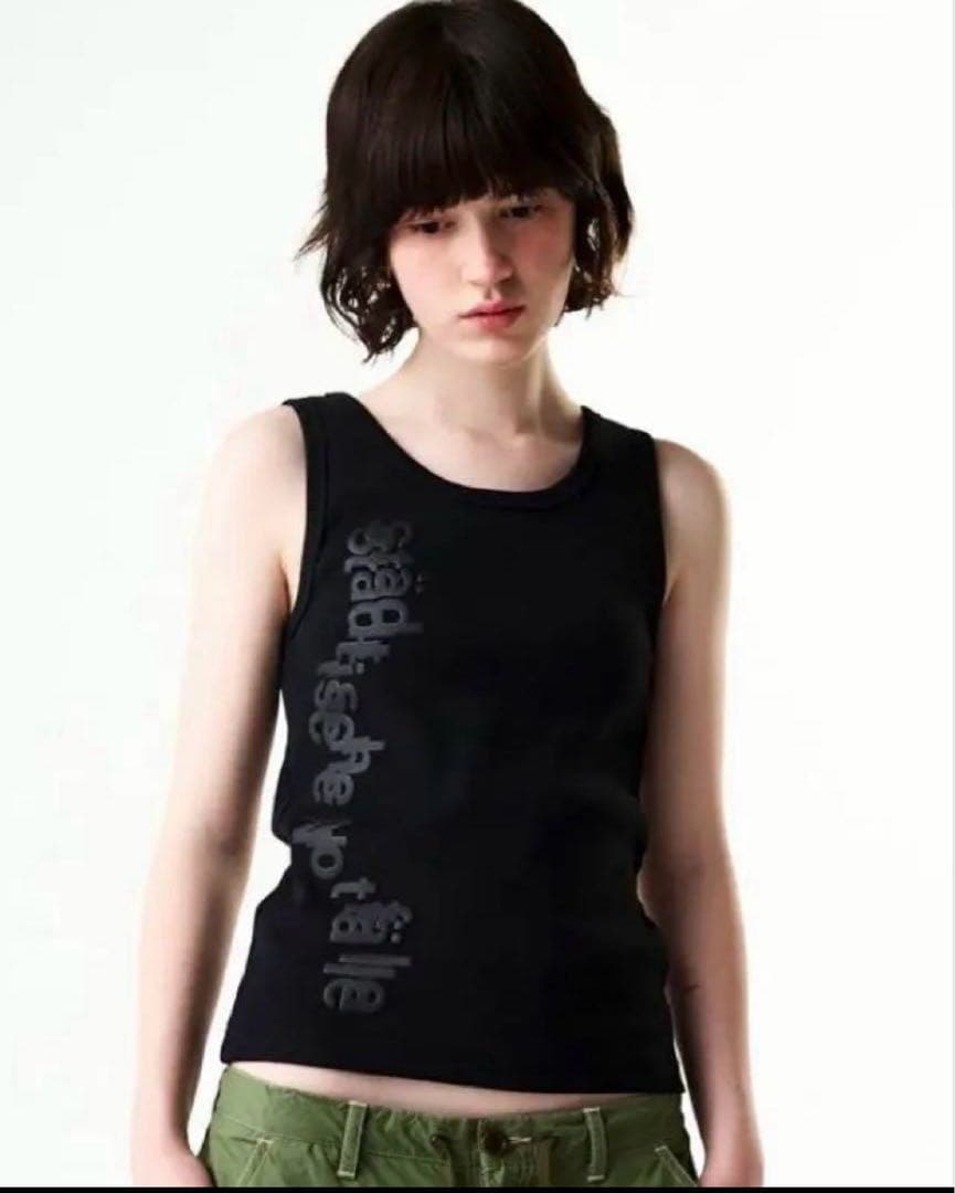 gadid anoniem タンクトップ