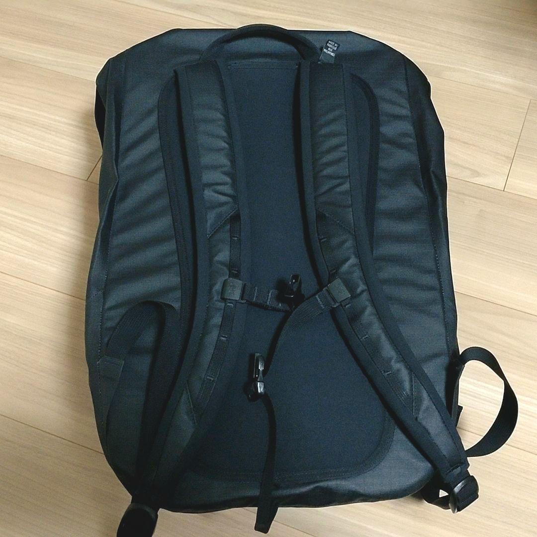 オ*オ様 アークテリクス ロールトップリュック ブラック