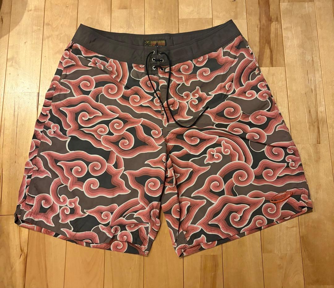 02年 パタゴニア サーフショーツ W36 渦巻 バギーズショーツ ハーフパンツ