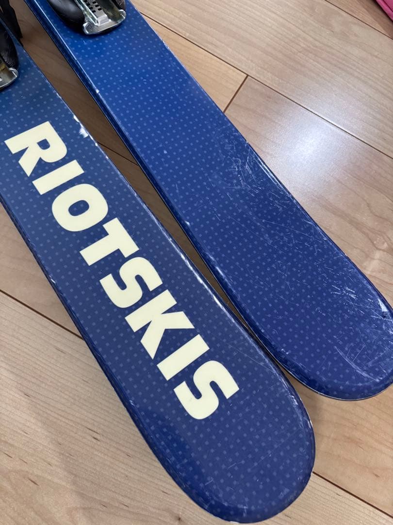 RIOTSKIS(現BLUEMORIS)ジュニアスキー板など5点セット
