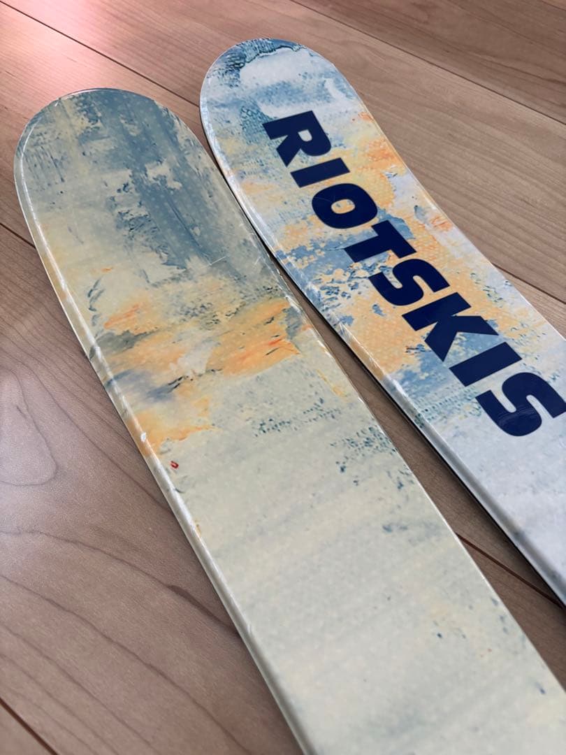 RIOTSKIS(現BLUEMORIS)ジュニアスキー板など5点セット