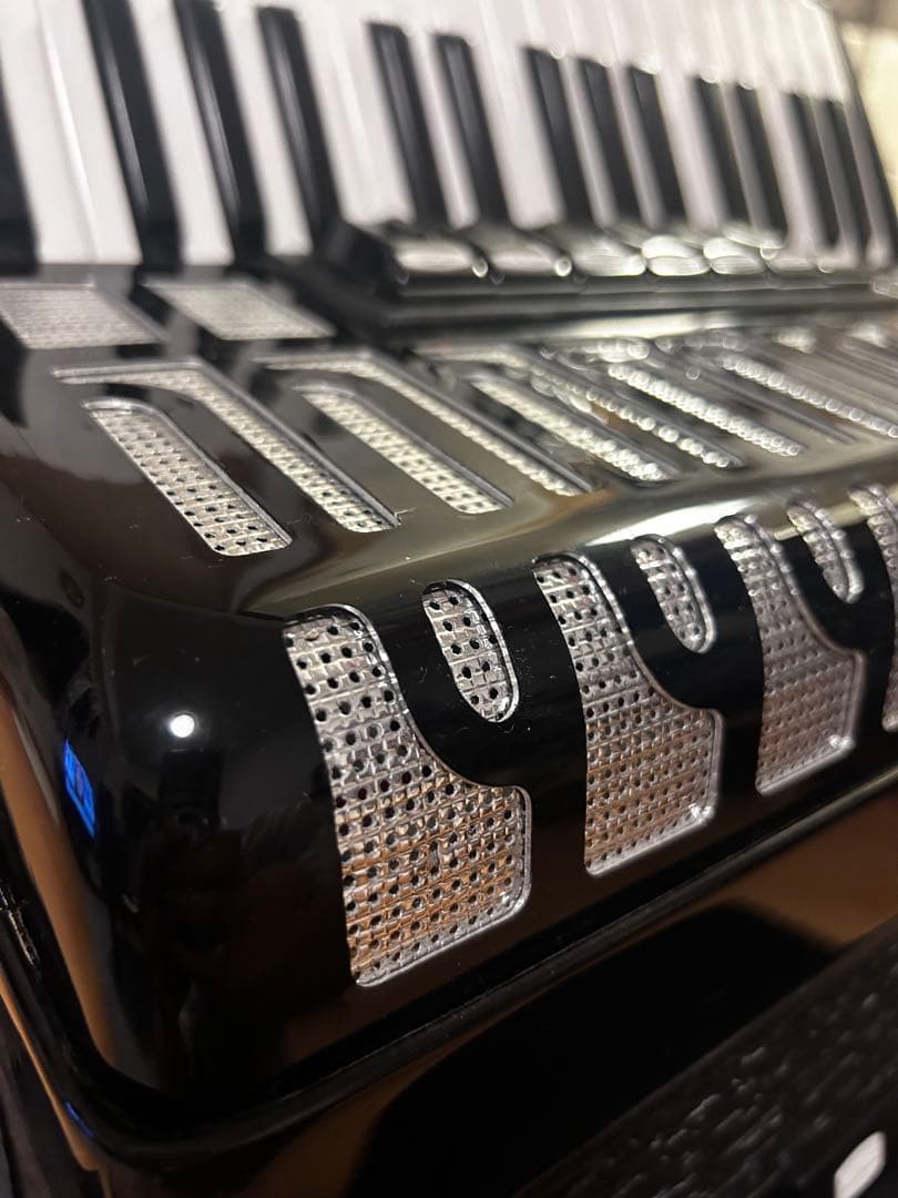 【未使用品】アコーディオン TOMBO J80 J-80 トンボ