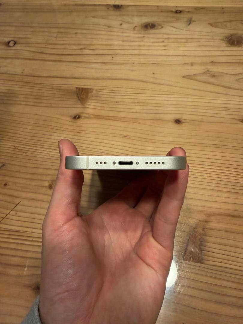 Apple iPhone 14 128GB ホワイト 本体