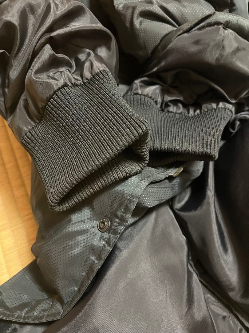 Mizuno ダウンコート 黒 フード付き