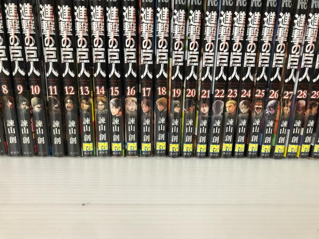 美品　進撃の巨人　 全巻　 初版　 帯　1巻～34巻　ガイドブック　 冊子