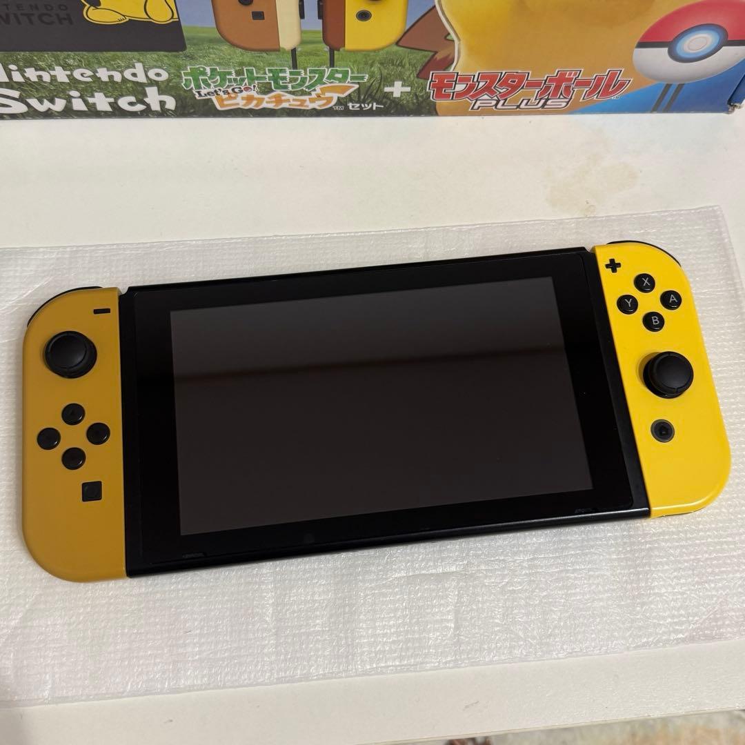 Nintendo Switch let's goピカチュウセット
