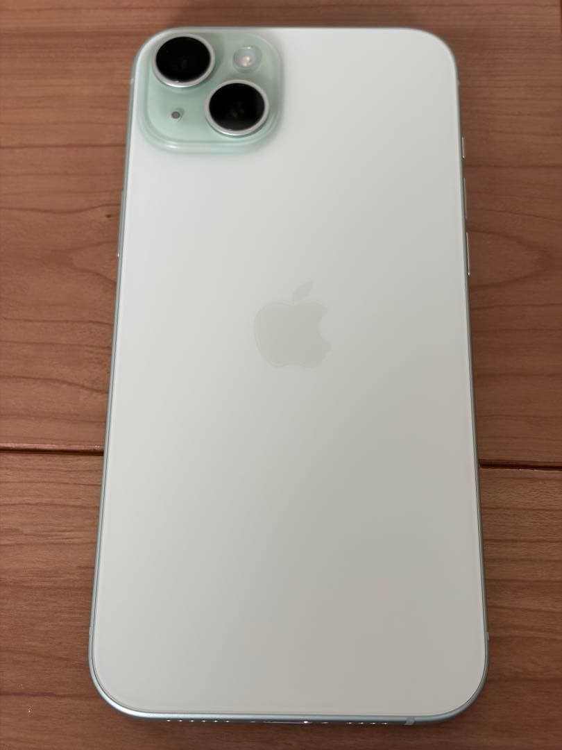 【極美品】iPhone 15 Plus 256GB グリーン SIMフリー