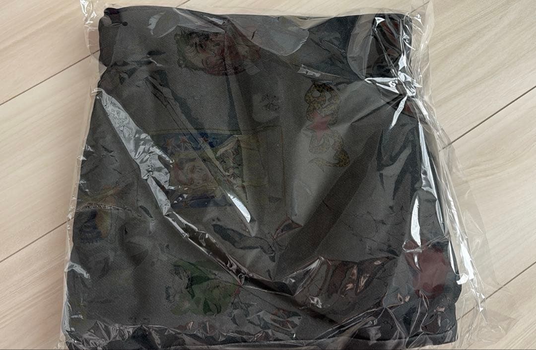 ✨即完品✨仲里依紗 RE.アールイードット 手書きスウェット下　スミクロ