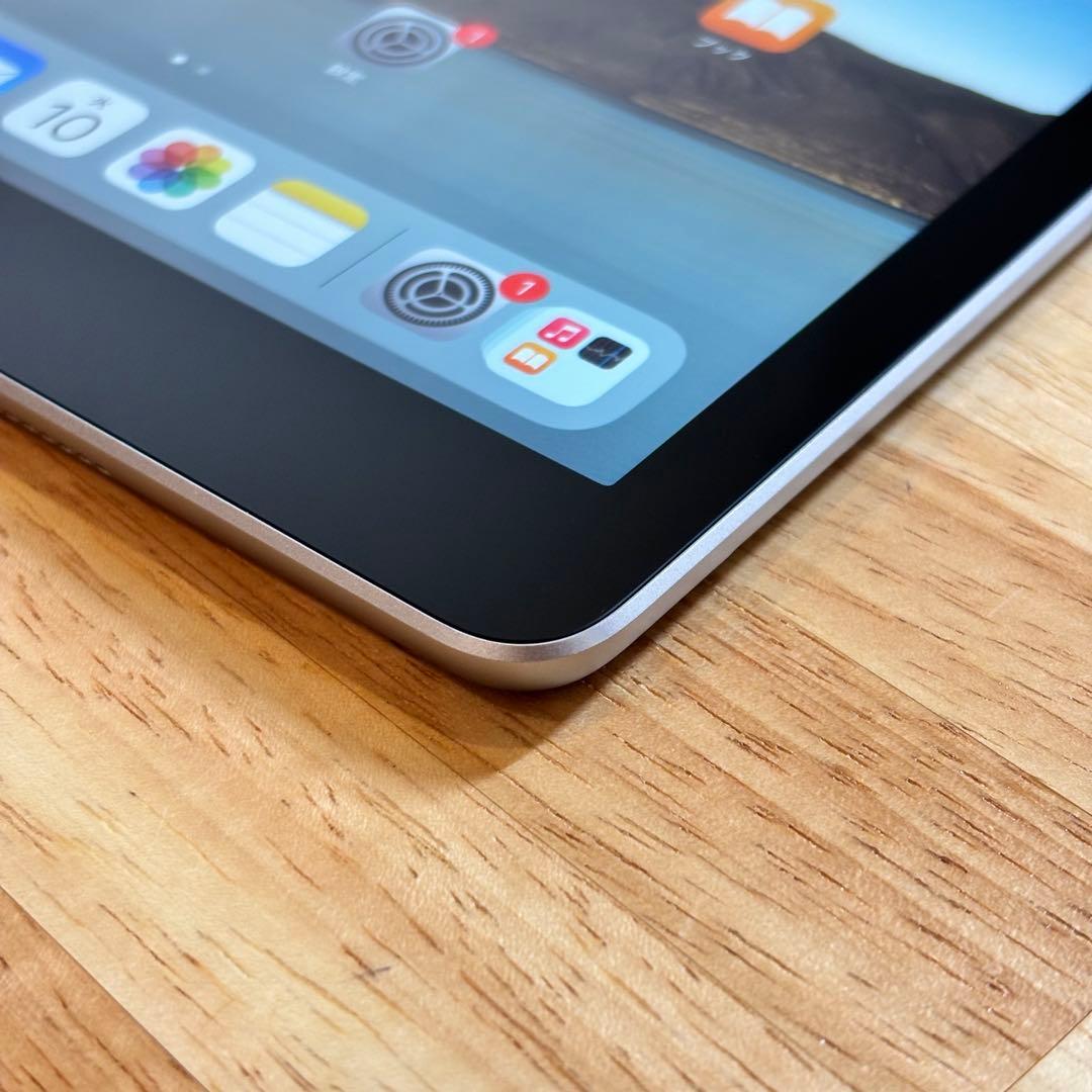 iPad 第6世代 32GB SIMフリー