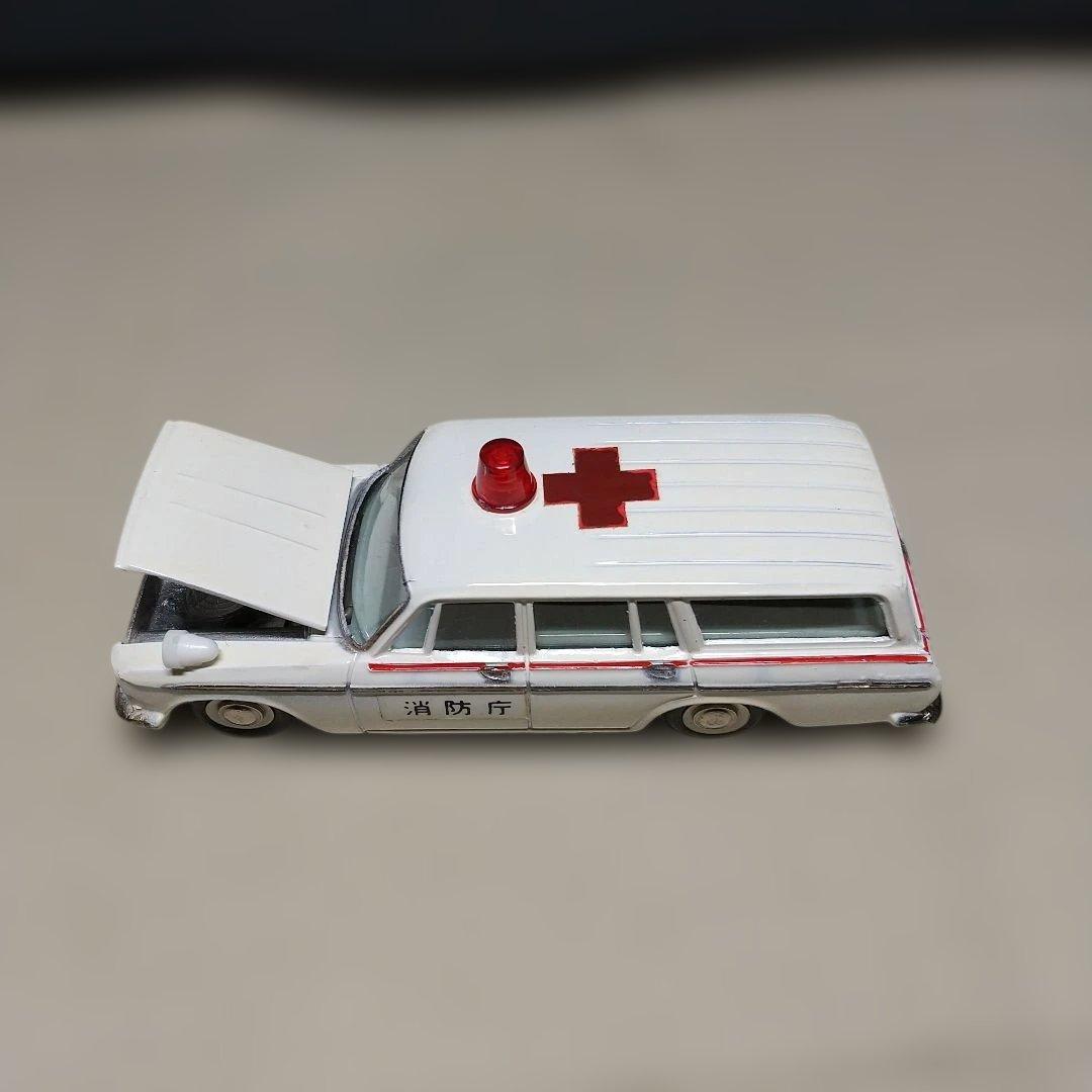 ダイヤペット　トヨペット・クラウン・救急車