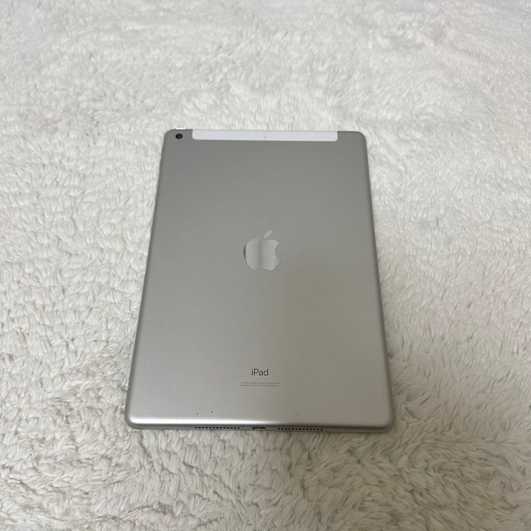iPad 第7世代 32GB シルバー Wi‑Fi+Cellular ケース付