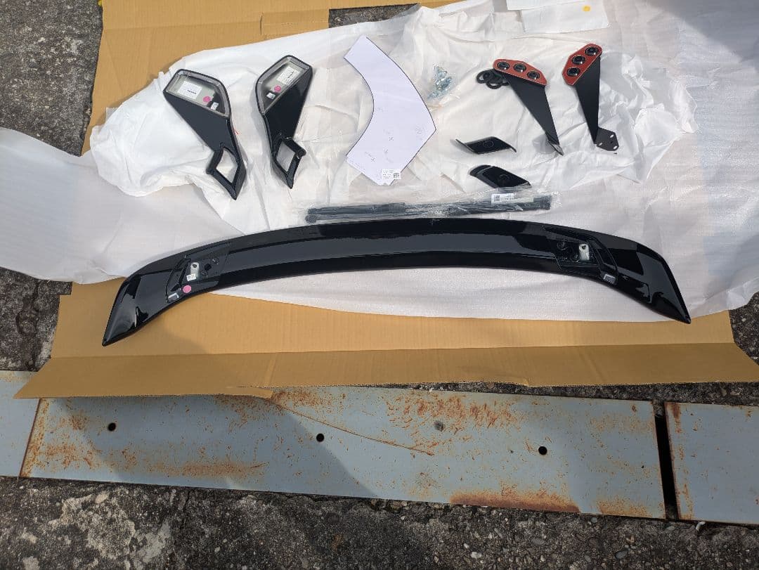 シビック FL1 23年モデル　ウイングスポイラー