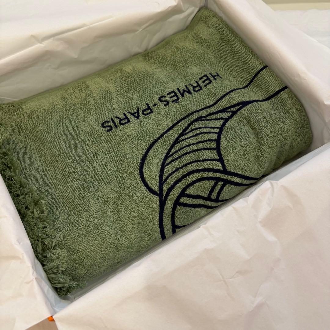 新品　HERMÈS エルメス　イヤーズギフト　2025 ブランケット　タオル