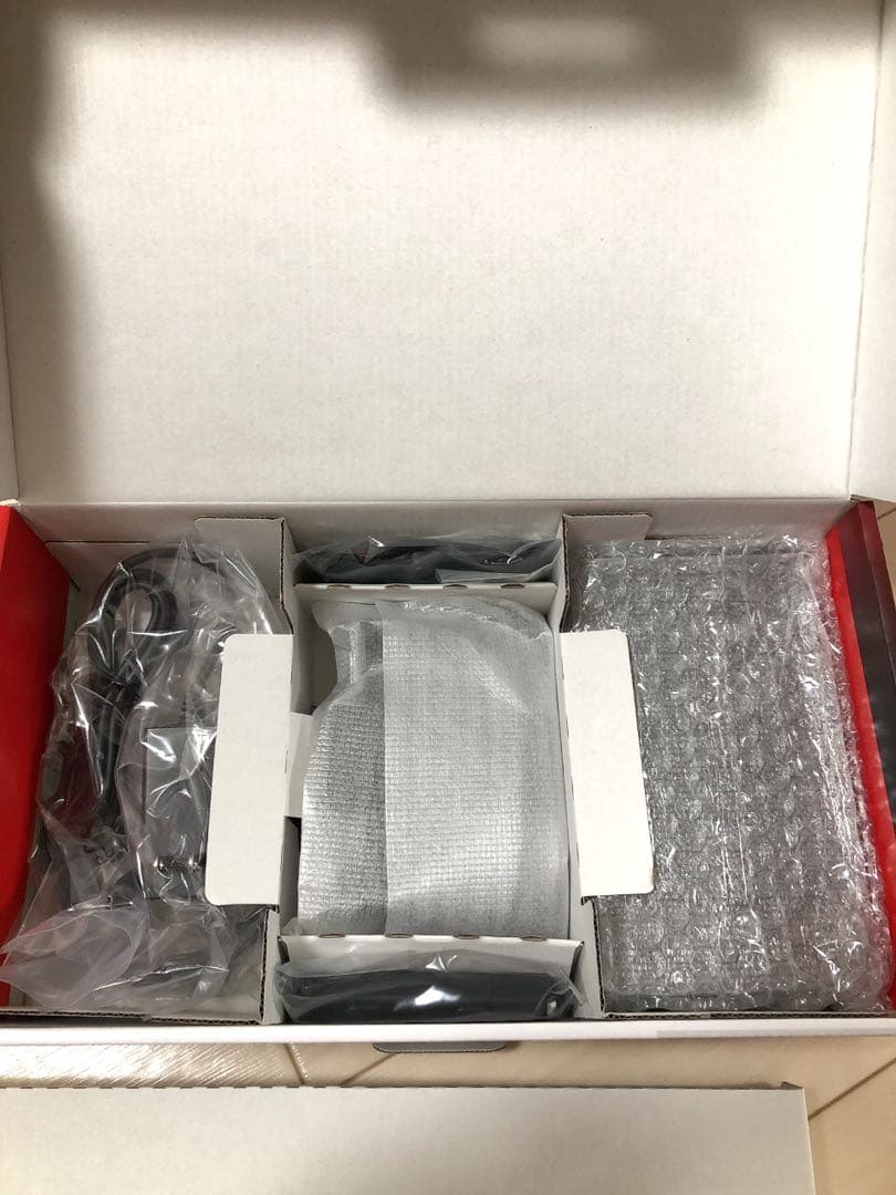 【新品】Nintendo Switch Joy-Conネオンブルー/ネオンレッド