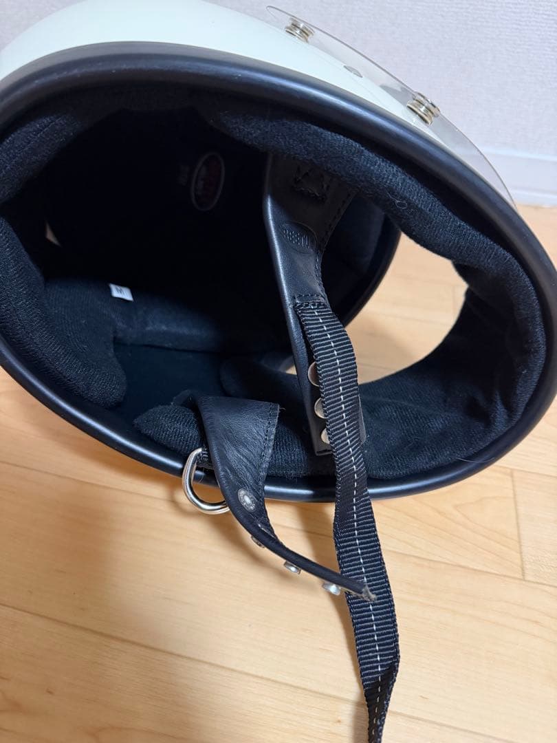 オーシャンビートルSTR アイボリー　Mサイズ　シールド2枚　最終値下げ