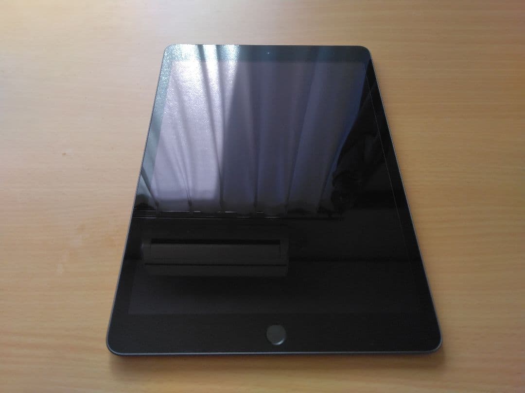 a*6様 Apple iPad（第８世代）iPadOS 26.2