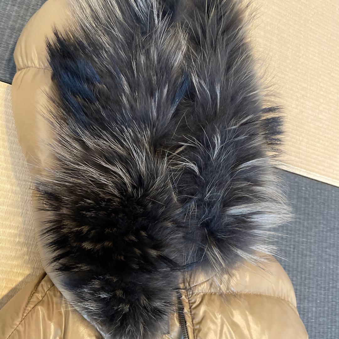 DUVETICA(デュベティカ) ファー付きダウンベスト　サイズ42 ベージュ