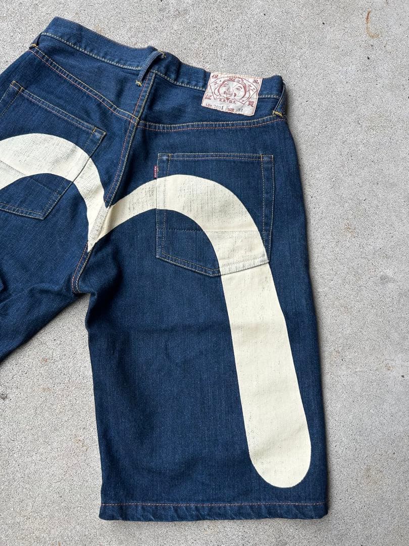 人気✨️EVISU 大黒 ハーフパンツ 白 W34 デニム