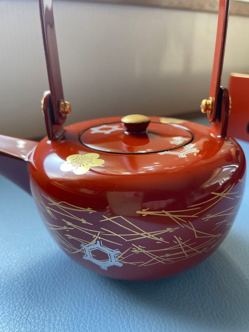 屠蘇器　お屠蘇セット　華やか　豪華　本漆塗り　桐箱　楽山　木製