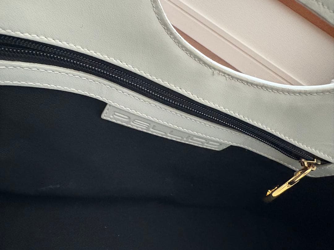 【美品】PELLICOクラッチかごバッグ ホワイトレザー