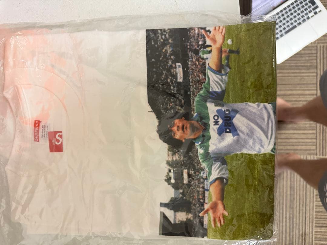 記念グッズ Supreme Maradona Tee \"white\"