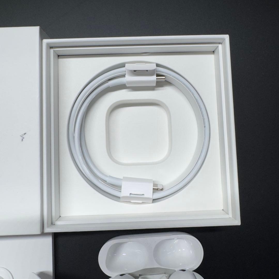 Apple AirPods Pro 第二世代（Lightning端子）