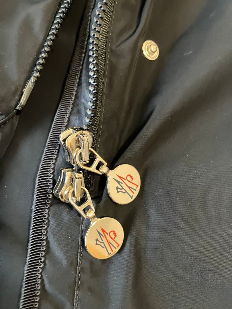 Moncler モンクレール 人気ナイロンコートArgelia 紺　サイズ2