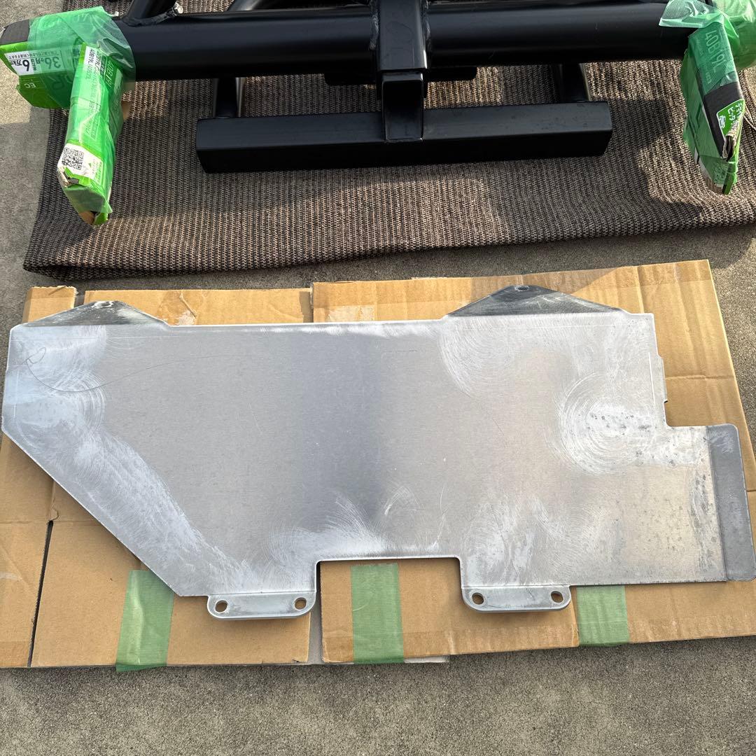 デリカD5現行KADDIS トレイルヒッチpremium ヒッチステップ付き