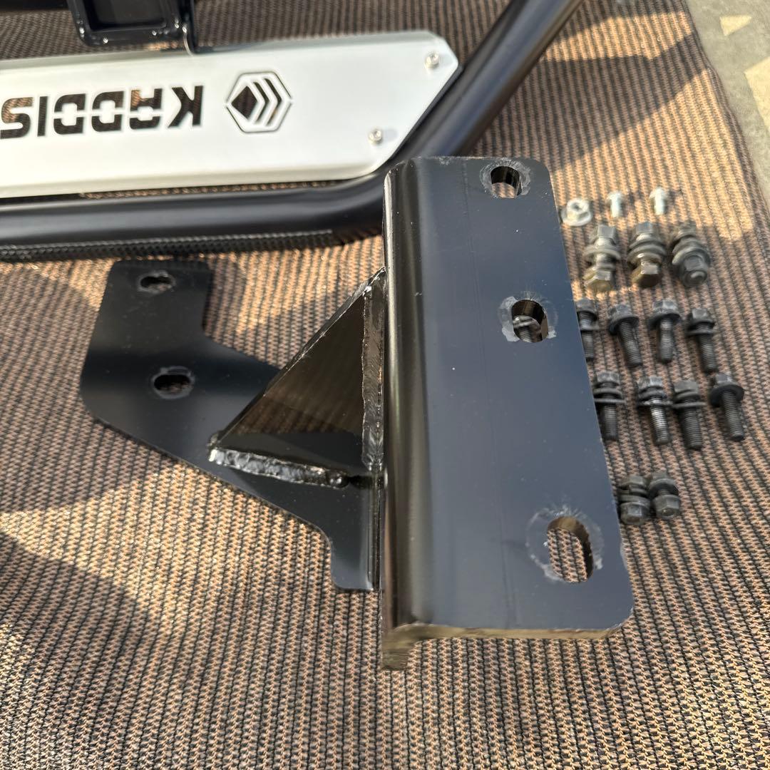 デリカD5現行KADDIS トレイルヒッチpremium ヒッチステップ付き