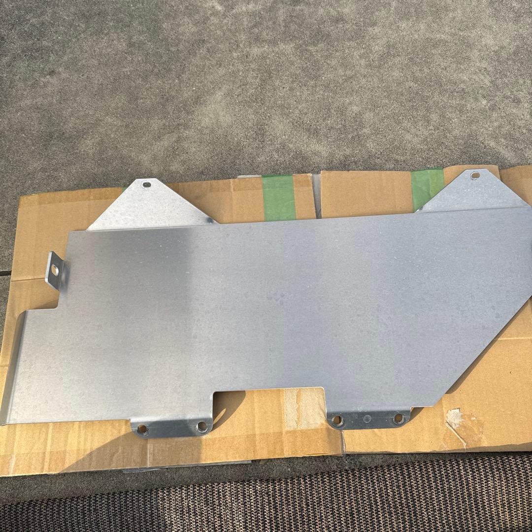 デリカD5現行KADDIS トレイルヒッチpremium ヒッチステップ付き